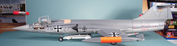 21c_f-104g_3.jpg