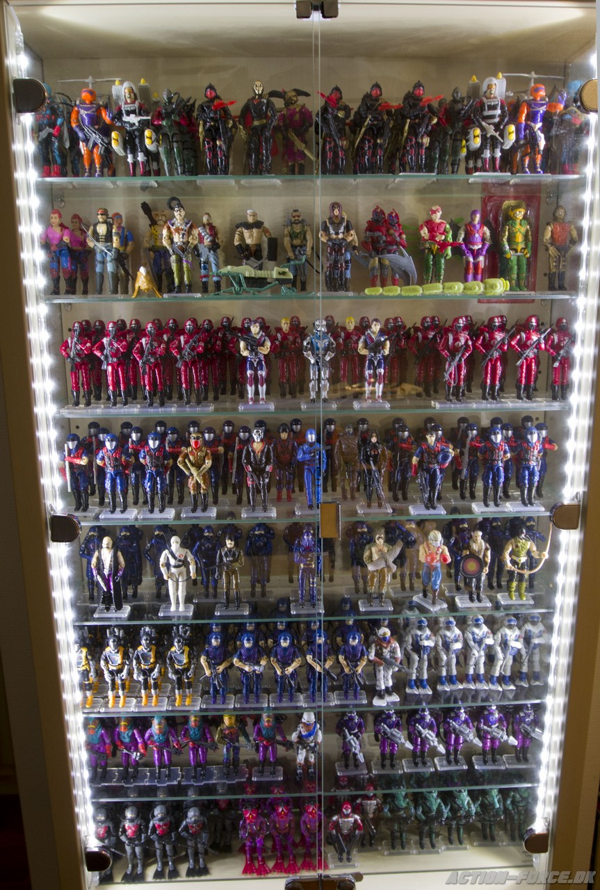 displaycabinet.jpg