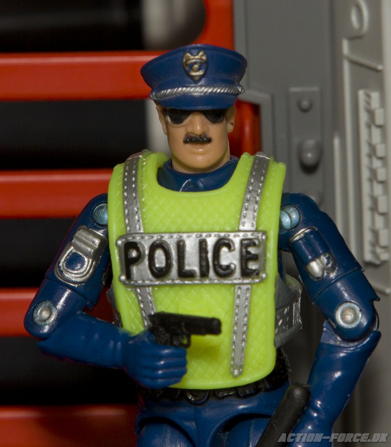 cobra_police05.jpg