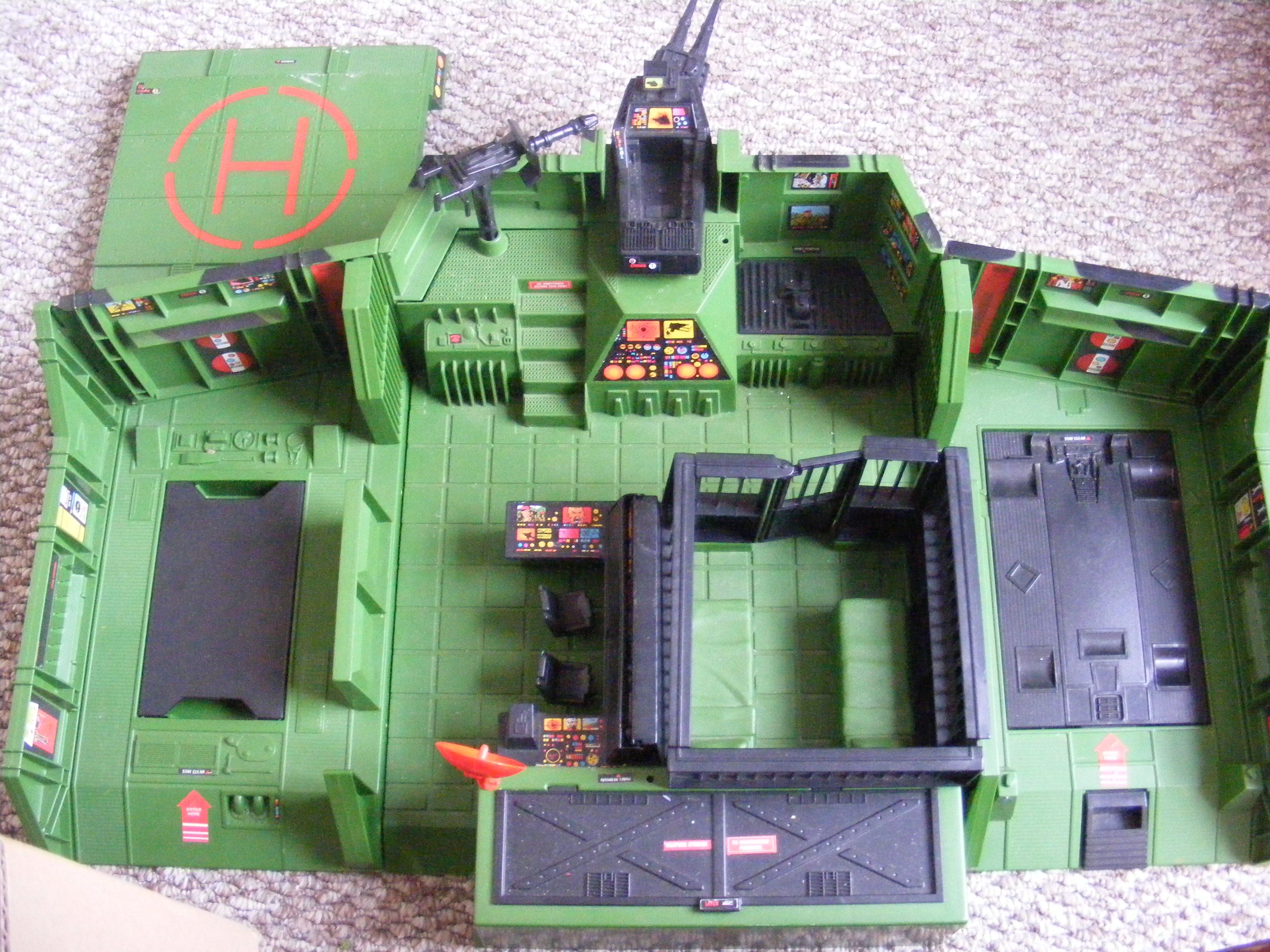 Command Centre Pic 2