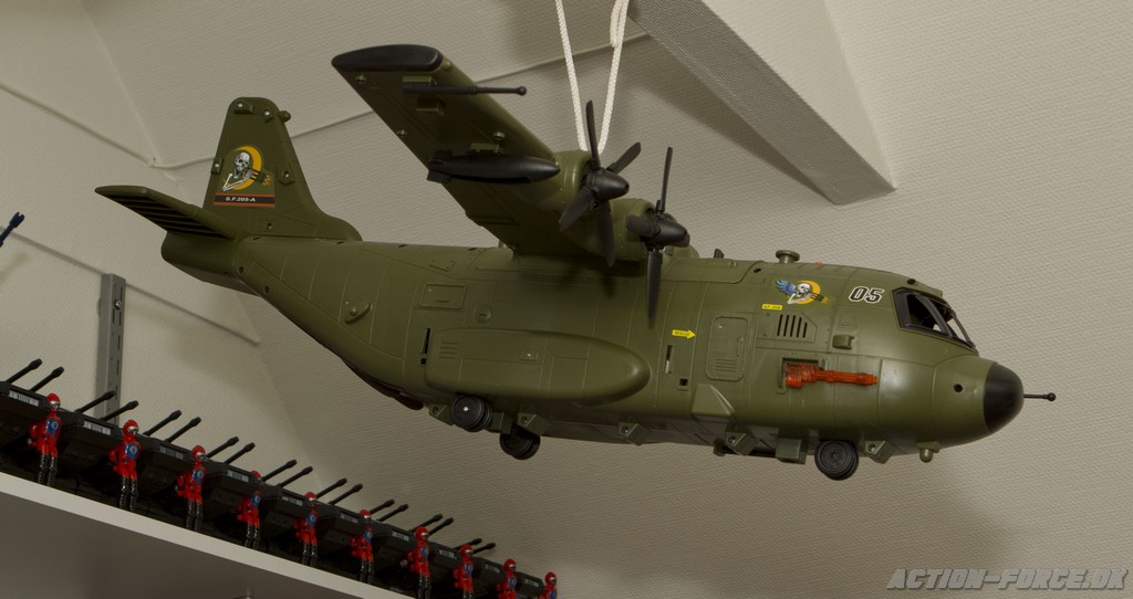 Cool green C-130 from Argos