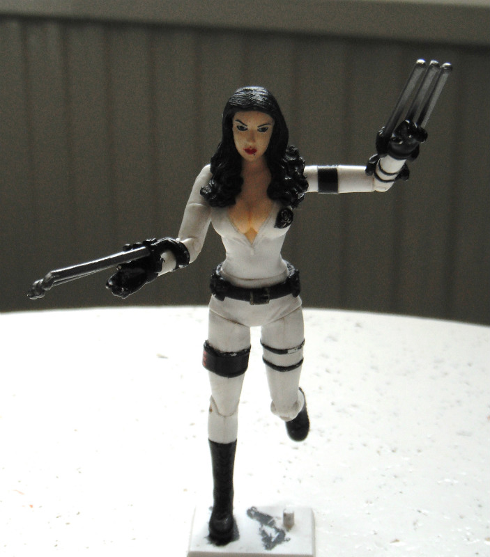 baroness 1claws.jpg