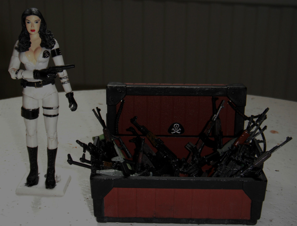 baroness 3 chest.jpg