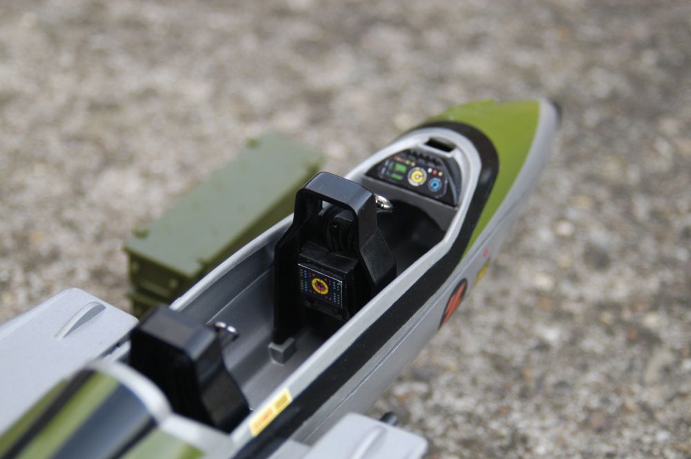 Silver Striker detail 01.jpg
