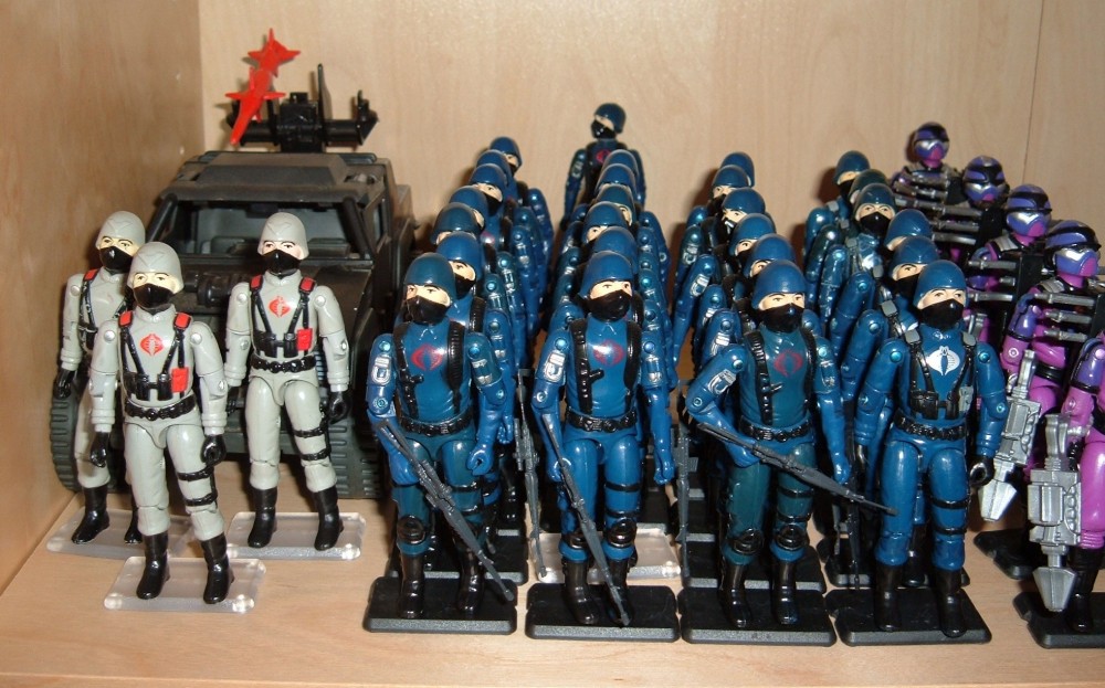 Cobra Troops Top Shelf Left Side.JPG