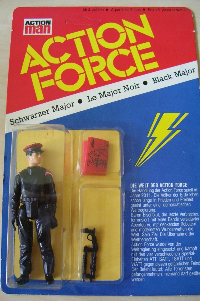 Schwarzer Major Front.jpg