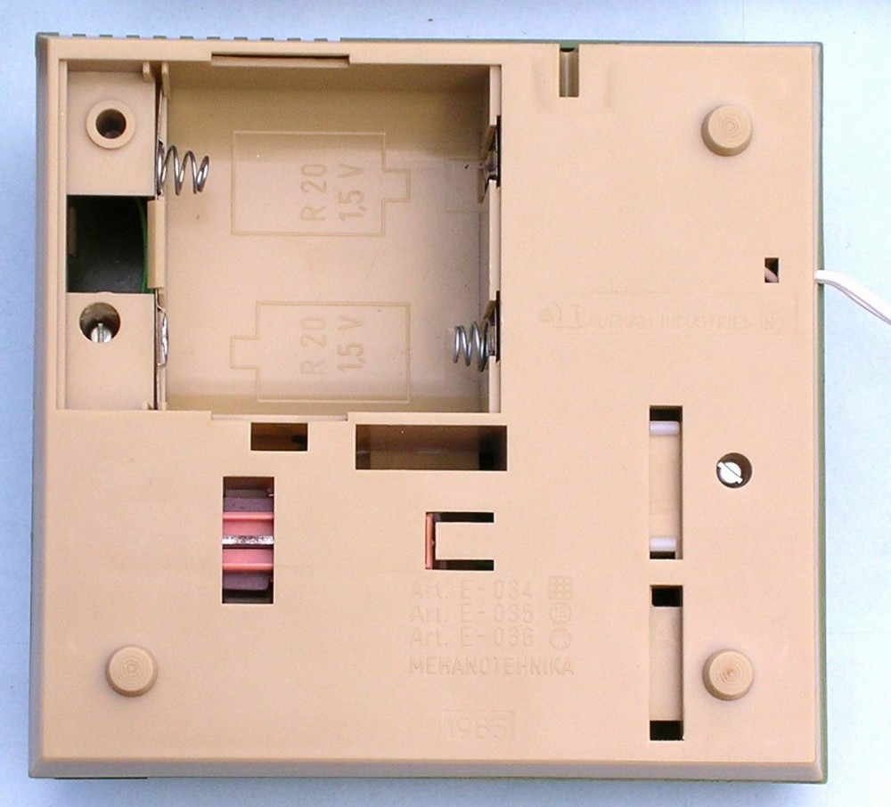 Field Unit Inter-Com  #1 - Telephone Base (Battery Compartment).jpg